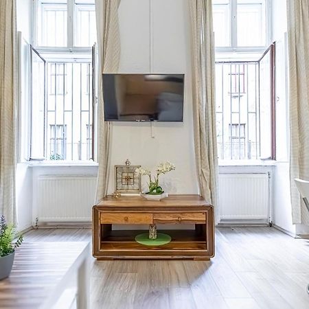 Chic Apartment- Suitable For Longstays Near Matzleinsforferplatz Вена Экстерьер фото