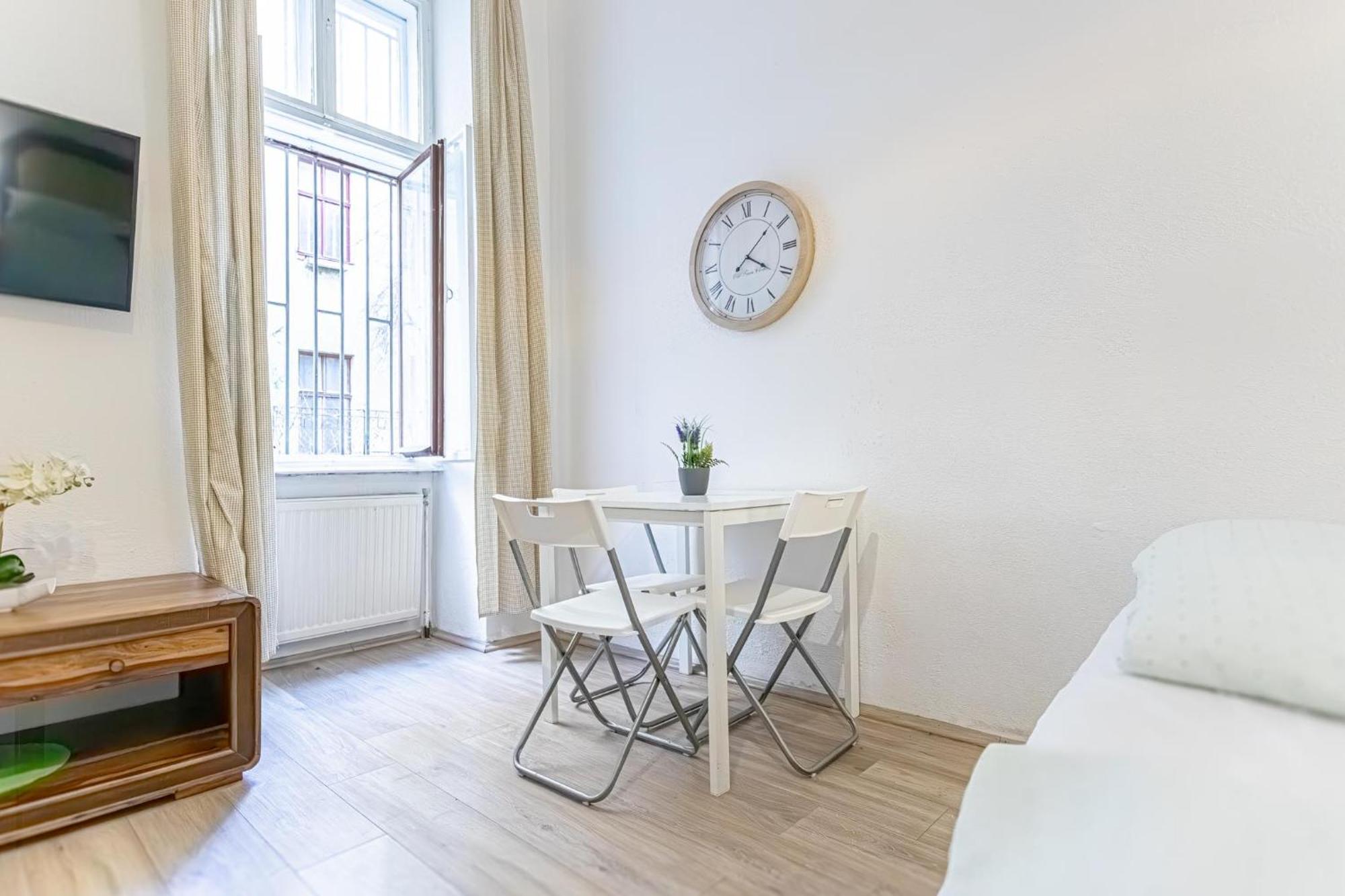 Chic Apartment- Suitable For Longstays Near Matzleinsforferplatz Вена Экстерьер фото
