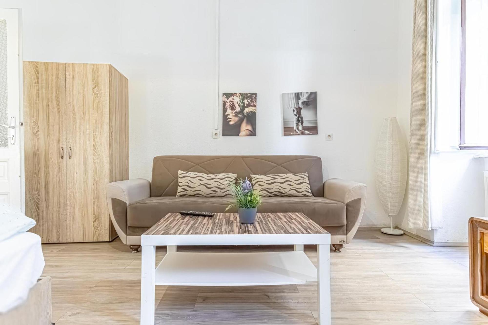 Chic Apartment- Suitable For Longstays Near Matzleinsforferplatz Вена Экстерьер фото