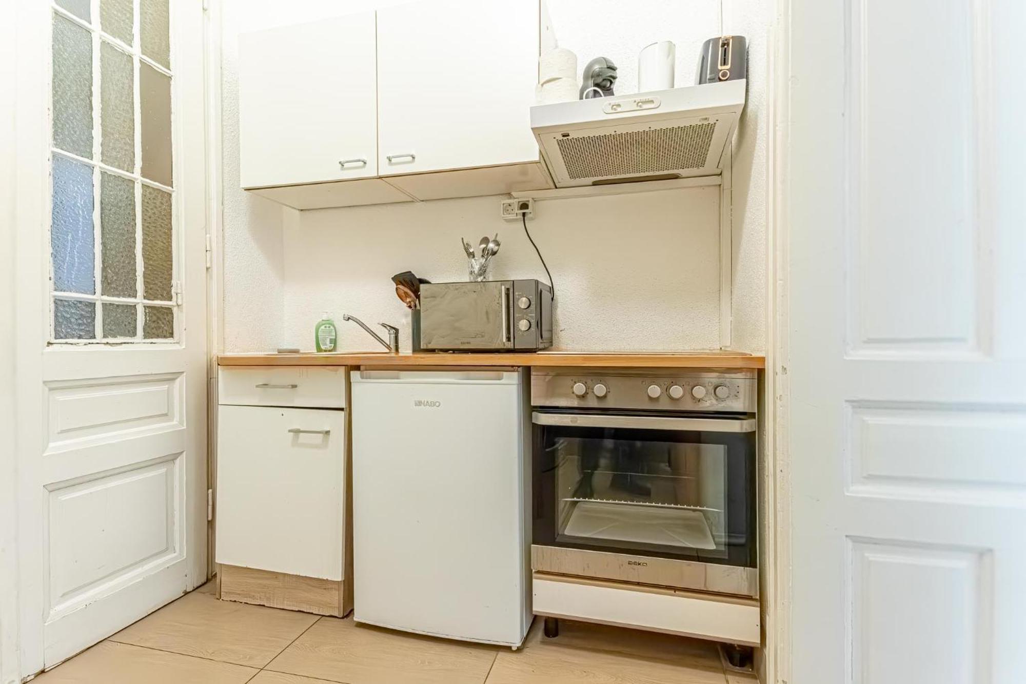 Chic Apartment- Suitable For Longstays Near Matzleinsforferplatz Вена Экстерьер фото